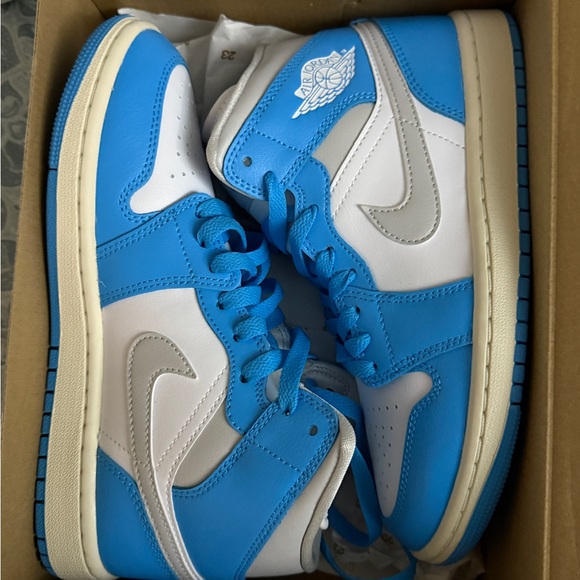 Jordan Shoes - Jordan Air 1 Mid in Powder Blue and White